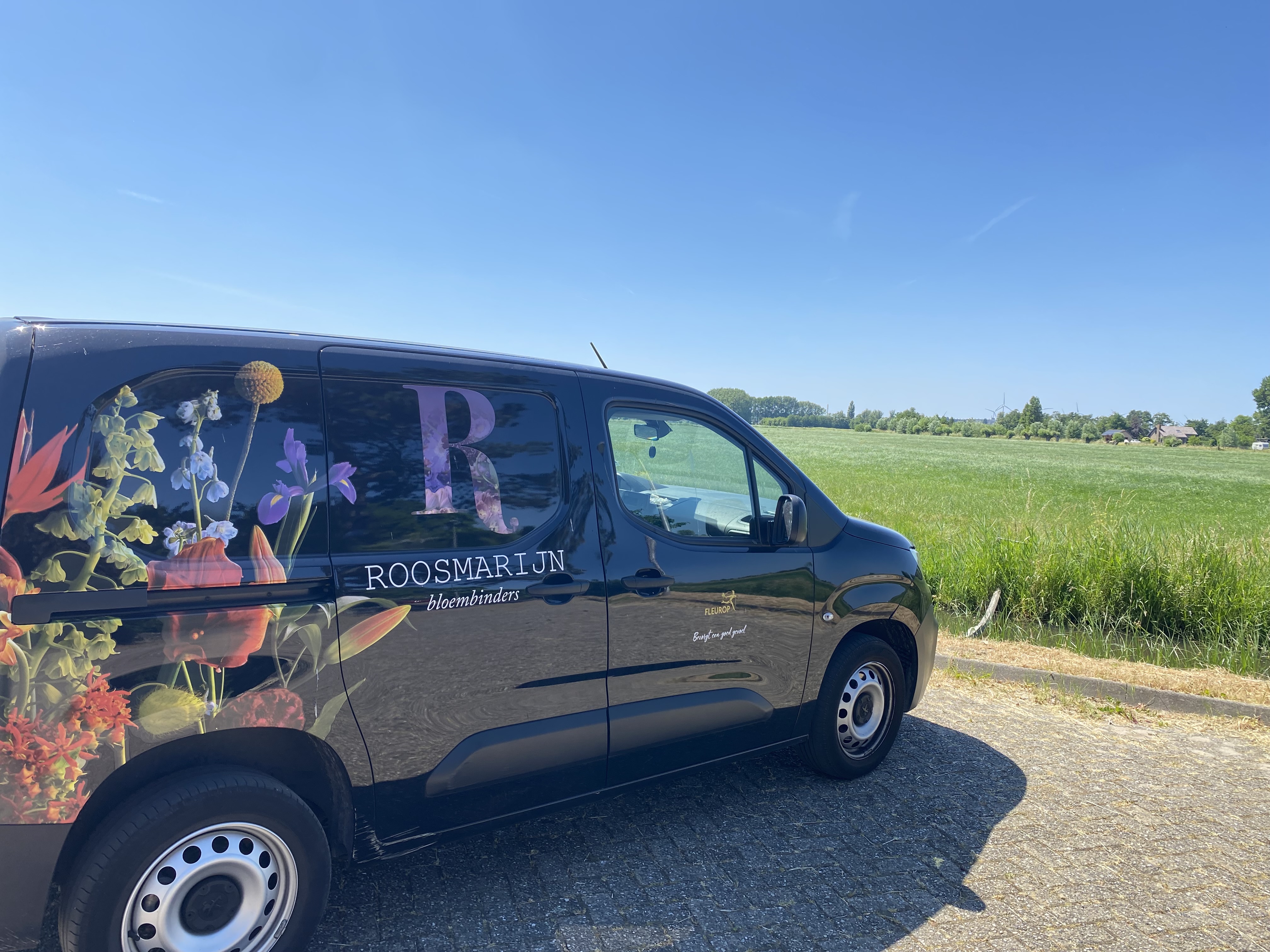 Roosmarijn Bloembinders  Bloemen bezorgen in Maasland
