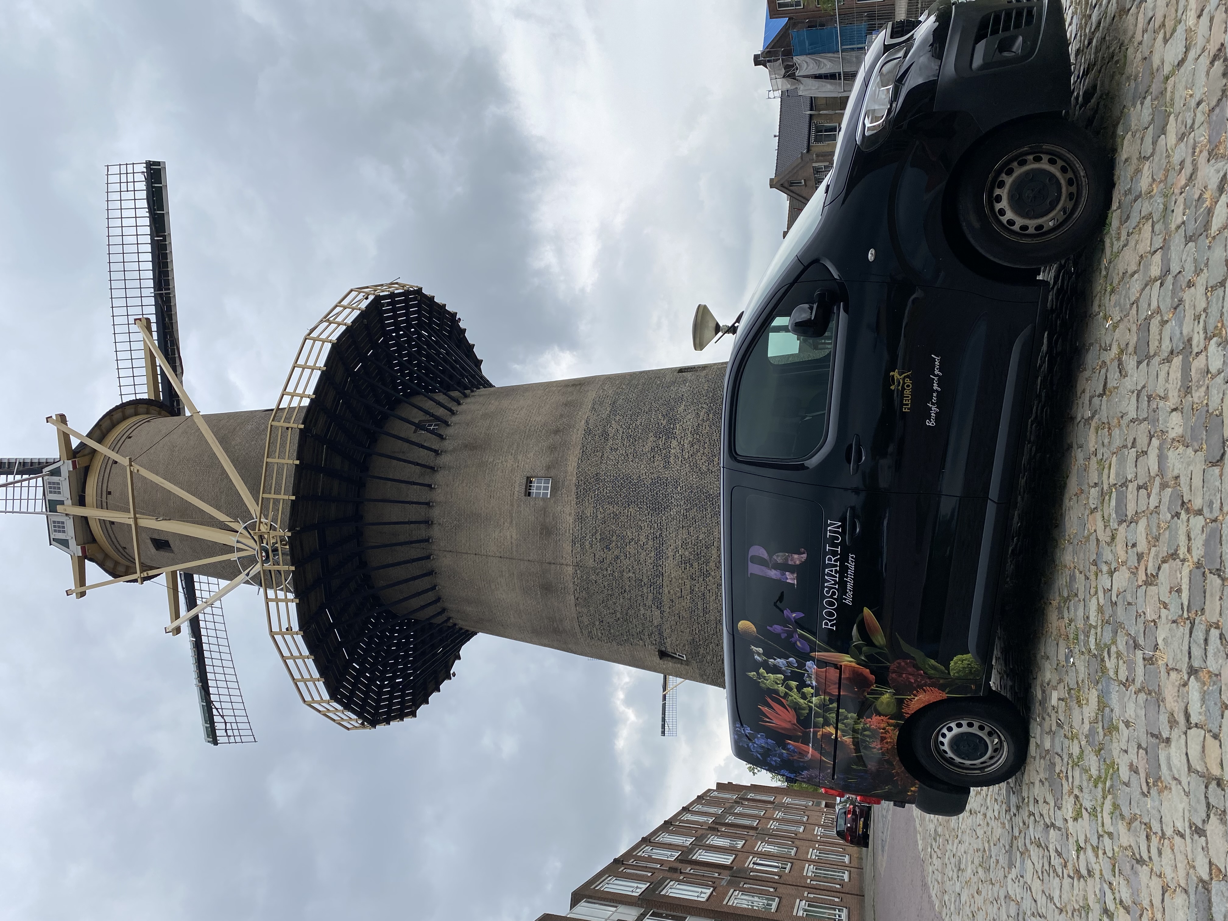 Roosmarijn Bloembinders bloemen bezorgen in Schiedam